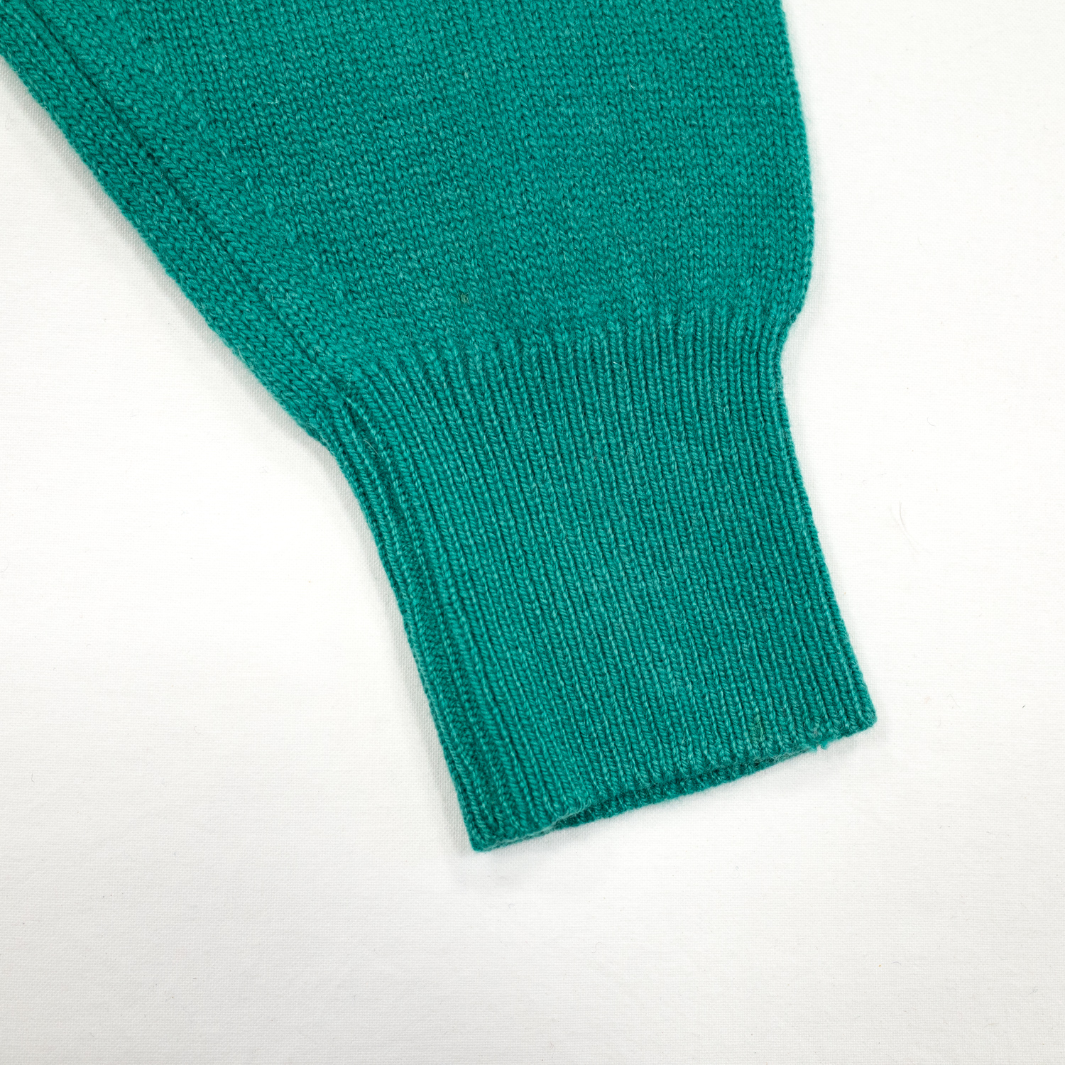 Ballantyne バランタイン・カシミヤクルーネックカーディガンクリロン・エメラルド