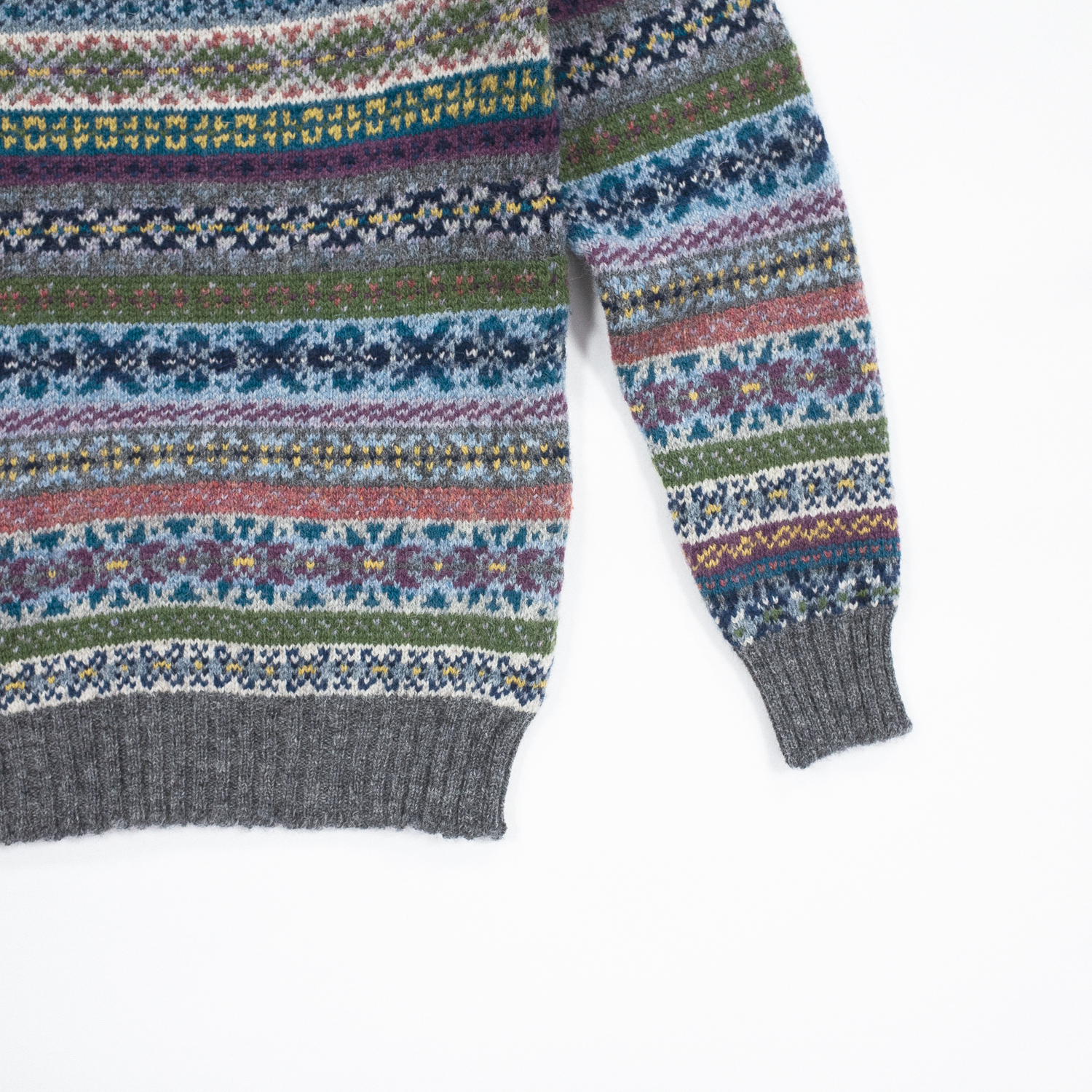 美しいフェアアイルセーター・ジャミーソンズ フェアアイルクルー