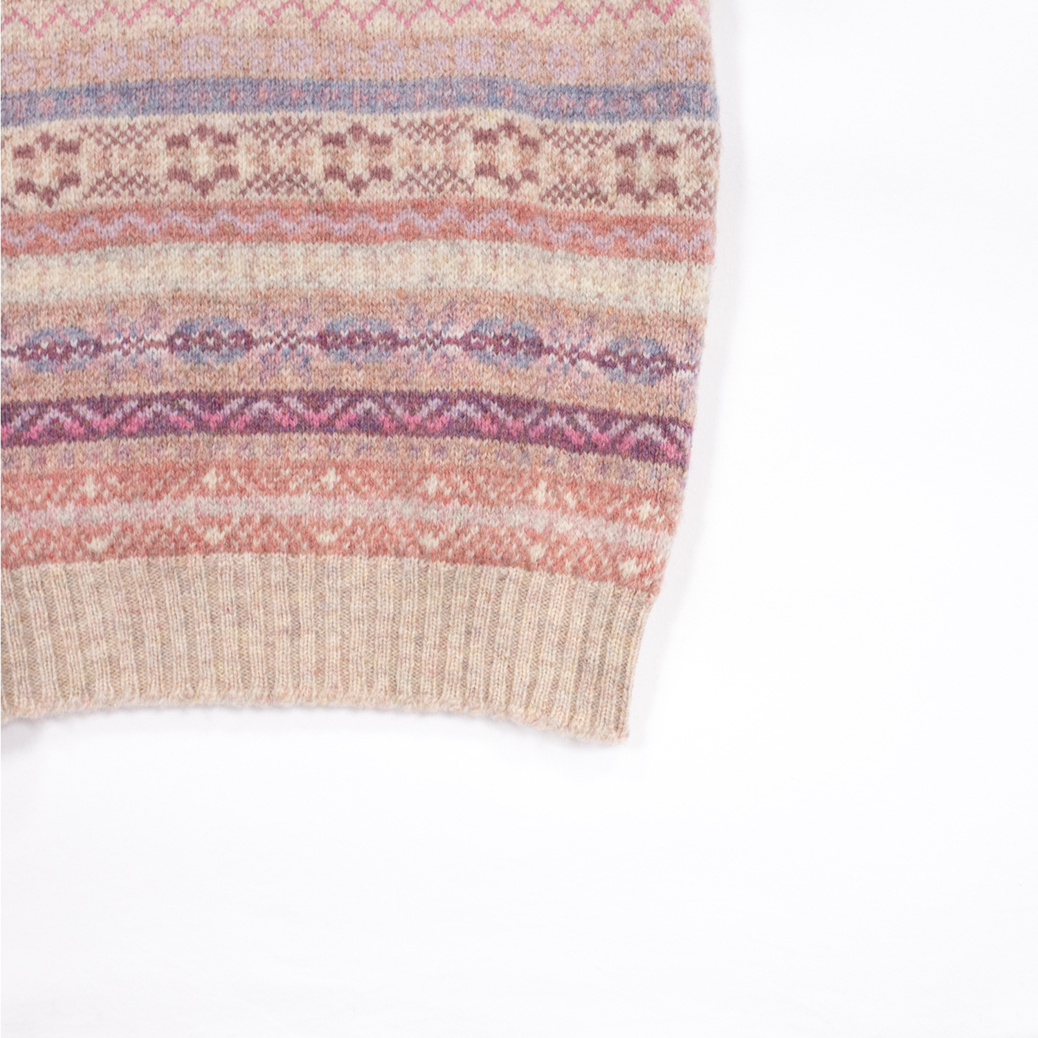 Jamieson'sジャミーソンズVネックベスト・ローズミスト